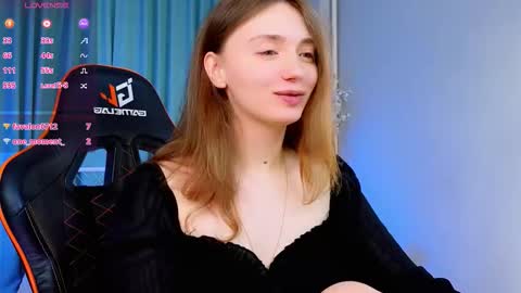 Snapshot of swettymolly chatting on February 2026 11:06:01 PM swettymolly online show from February 2026 11:06:01 PM