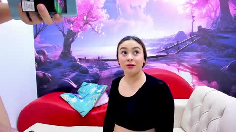 Snapshot of swingers_house chatting on December 2024 04:09:01 AM Alana online show from December 2024 04:09:01 AM