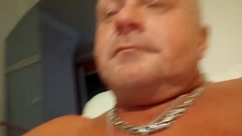 Snapshot of swingrstarr chatting on January 2025 01:36:02 AM Swingrstarr online show from January 2025 01:36:02 AM