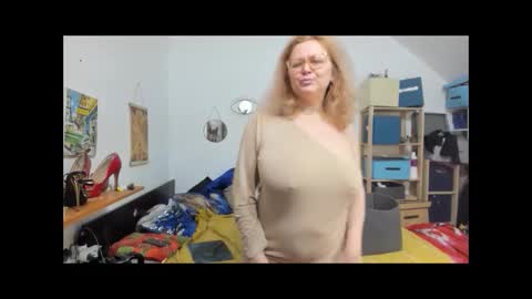 Snapshot of switchlorenx chatting on January 2025 10:19:01 PM switchlorenx online show from January 2025 10:19:01 PM