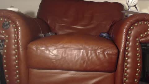 Snapshot of swolebbc chatting on December 2024 02:23:01 AM The DickGod online show from December 2024 02:23:01 AM