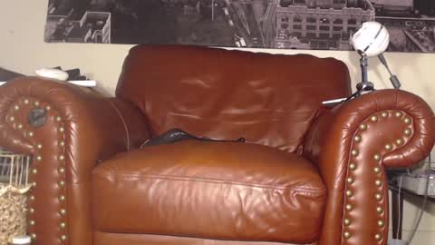 Snapshot of swolebbc chatting on January 2025 05:14:01 AM The DickGod online show from January 2025 05:14:01 AM