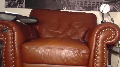 Snapshot of swolebbc chatting on January 2025 06:49:02 AM The DickGod online show from January 2025 06:49:02 AM