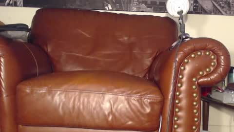 Snapshot of swolebbc chatting on January 2025 01:36:02 AM The DickGod online show from January 2025 01:36:02 AM