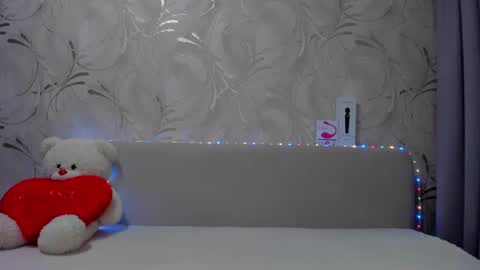 Snapshot of swweetangel chatting on February 2025 02:04:01 AM Ana online show from February 2025 02:04:01 AM