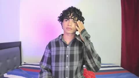 swwet_boy online show from September 2025 03:06:01 PM