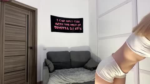 Mona online show from February 2026 05:10:01 PM