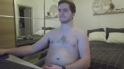 syl092 online show from March 2025 06:23:01 PM