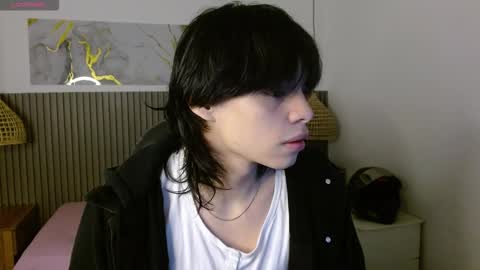 sylasfrost online show from November 2025 01:03:01 PM