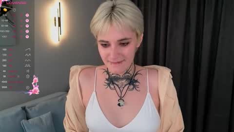 Snapshot of sylviacook chatting on December 2025 02:46:02 PM Maria online show from December 2025 02:46:02 PM