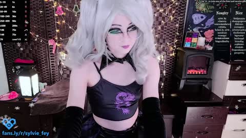 Snapshot of sylvie_fey chatting on December 2024 12:43:02 AM Sylvie online show from December 2024 12:43:02 AM