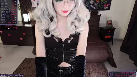 Snapshot of sylvie_fey chatting on February 2025 10:11:02 PM Sylvie online show from February 2025 10:11:02 PM