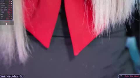 Snapshot of sylvie_fey chatting on October 2025 11:05:01 PM Sylvie online show from October 2025 11:05:01 PM