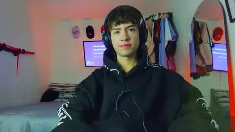 TONER online show from October 2025 01:46:02 AM