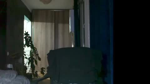 Snapshot of t_huracane chatting on May 2026 05:42:02 PM Huracane online show from May 2026 05:42:02 PM