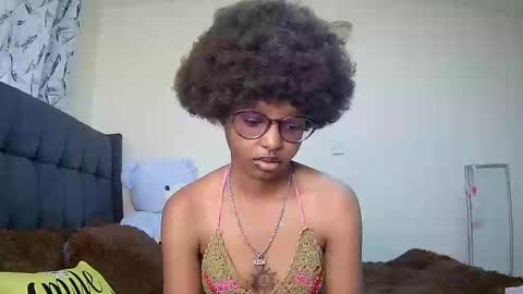 Snapshot of t_okyo chatting on December 2024 06:37:02 AM TOKYO online show from December 2024 06:37:02 AM