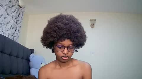 Snapshot of t_okyo chatting on December 2024 07:29:01 AM TOKYO online show from December 2024 07:29:01 AM