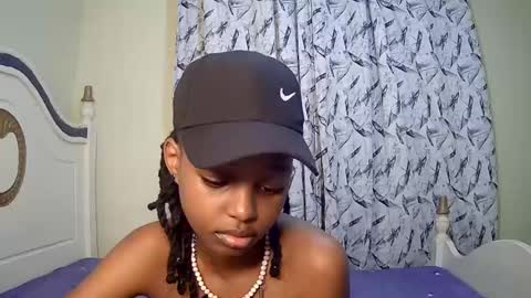 Snapshot of t_okyo chatting on March 2025 11:29:01 AM TOKYO online show from March 2025 11:29:01 AM