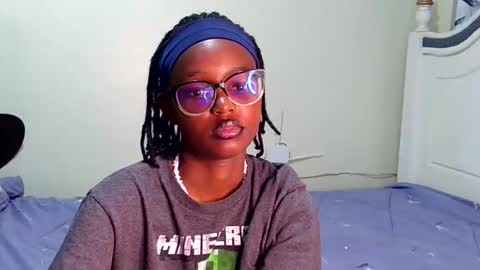 Snapshot of t_okyo chatting on September 2025 06:08:02 PM TOKYO online show from September 2025 06:08:02 PM