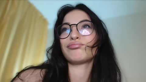 T A A H I R A online show from February 2025 11:39:01 PM