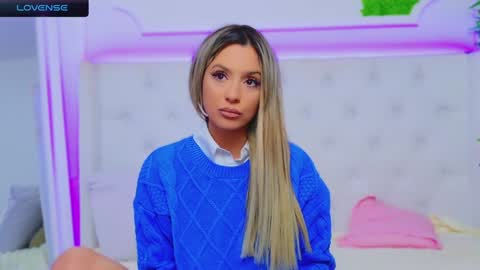 Arianna online show from December 2024 10:57:02 PM