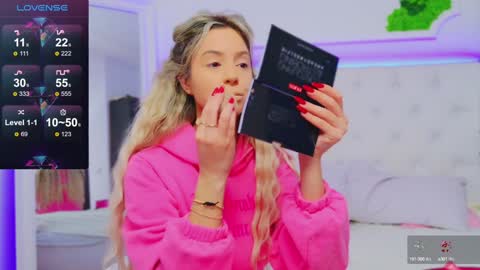 Arianna online show from January 2025 01:09:01 PM