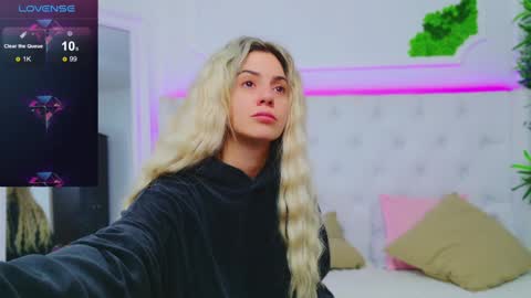 Arianna online show from January 2025 01:24:01 PM