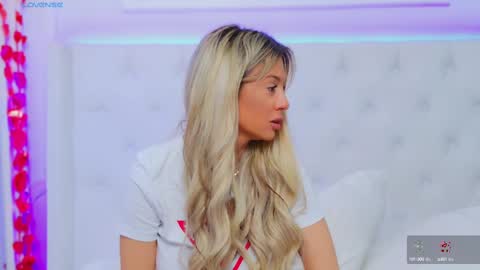 Arianna online show from March 2025 09:28:01 AM