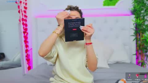 Arianna online show from March 2025 01:21:01 PM