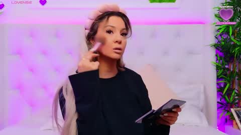 Snapshot of taahiraarabian chatting on January 2026 01:35:01 PM Arianna online show from January 2026 01:35:01 PM