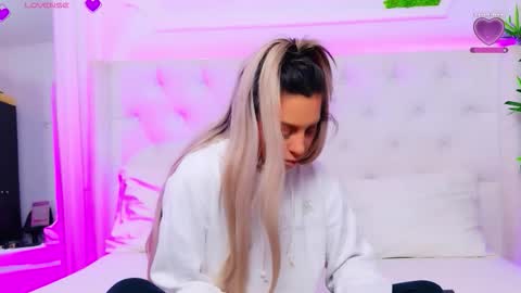 Snapshot of taahiraarabian chatting on February 2026 01:31:02 PM Arianna online show from February 2026 01:31:02 PM