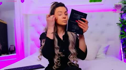 Snapshot of taahiraarabian chatting on February 2026 01:32:02 PM Arianna online show from February 2026 01:32:02 PM