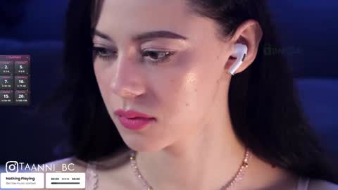 Snapshot of taanni_bc chatting on October 2025 09:47:02 PM TAANNI online show from October 2025 09:47:02 PM