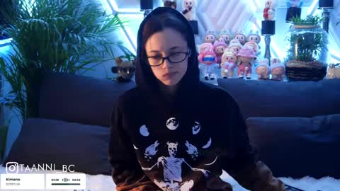 Snapshot of taanni_bc chatting on October 2025 10:18:01 AM TAANNI online show from October 2025 10:18:01 AM