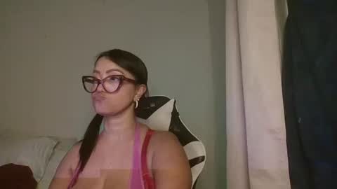 Snapshot of tachi1713 chatting on February 2026 10:19:02 AM yameil online show from February 2026 10:19:02 AM