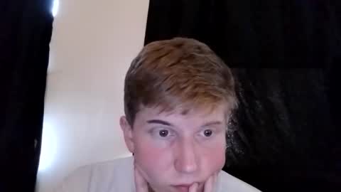 collegetwinkboi online show from December 2025 06:04:01 PM