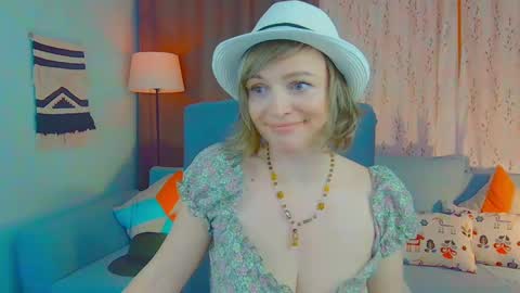 Snapshot of tahoser chatting on December 2024 12:40:02 PM Mia online show from December 2024 12:40:02 PM