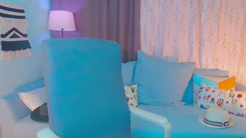 Snapshot of tahoser chatting on January 2025 01:37:02 PM Mia online show from January 2025 01:37:02 PM