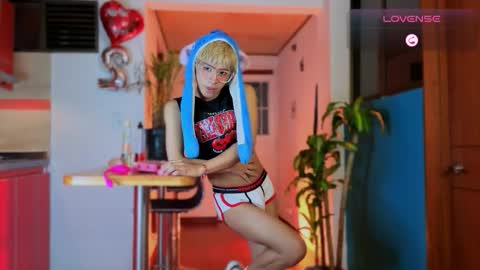 Snapshot of taichi_bluy chatting on December 2025 06:20:02 AM taichi online show from December 2025 06:20:02 AM