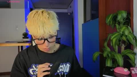 Snapshot of taichi_bluy chatting on February 2026 11:16:01 AM taichi online show from February 2026 11:16:01 AM