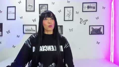 Liam and Juli online show from February 2025 07:44:01 AM