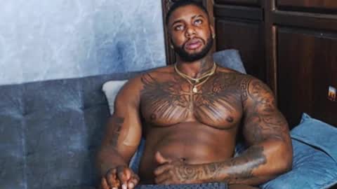 Tairon Tucke online show from December 2024 01:04:02 AM