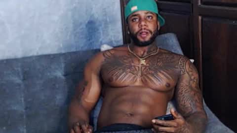 Tairon Tucke online show from January 2025 12:49:01 AM