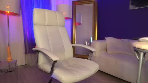 Margo online show from February 2025 04:07:01 PM