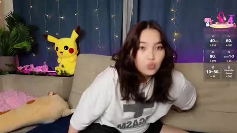 Soo Ying online show from November 2025 08:52:02 PM