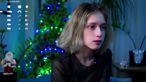 Snapshot of taitehambelton chatting on December 2024 01:45:01 AM Mia online show from December 2024 01:45:01 AM