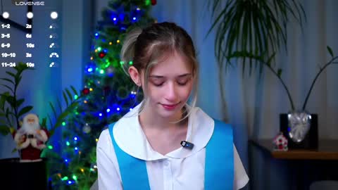 Snapshot of taitehambelton chatting on December 2024 05:26:01 AM Mia online show from December 2024 05:26:01 AM