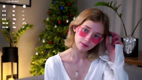 Snapshot of taitehambelton chatting on January 2025 01:32:01 AM Mia online show from January 2025 01:32:01 AM