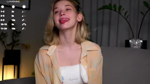 Snapshot of taitehambelton chatting on January 2025 01:29:01 AM Mia online show from January 2025 01:29:01 AM