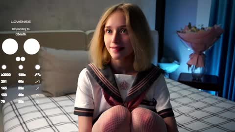 Snapshot of taitehambelton chatting on February 2025 04:54:02 PM Mia online show from February 2025 04:54:02 PM